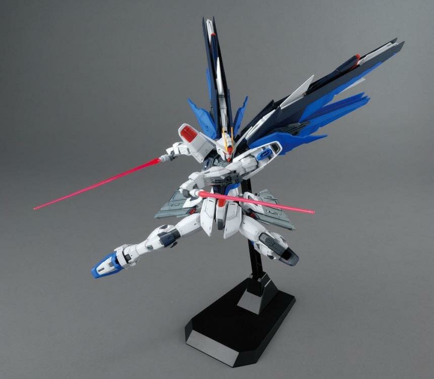 1/100 MG ZGFM-X10A Freedom Gundam (2.0)