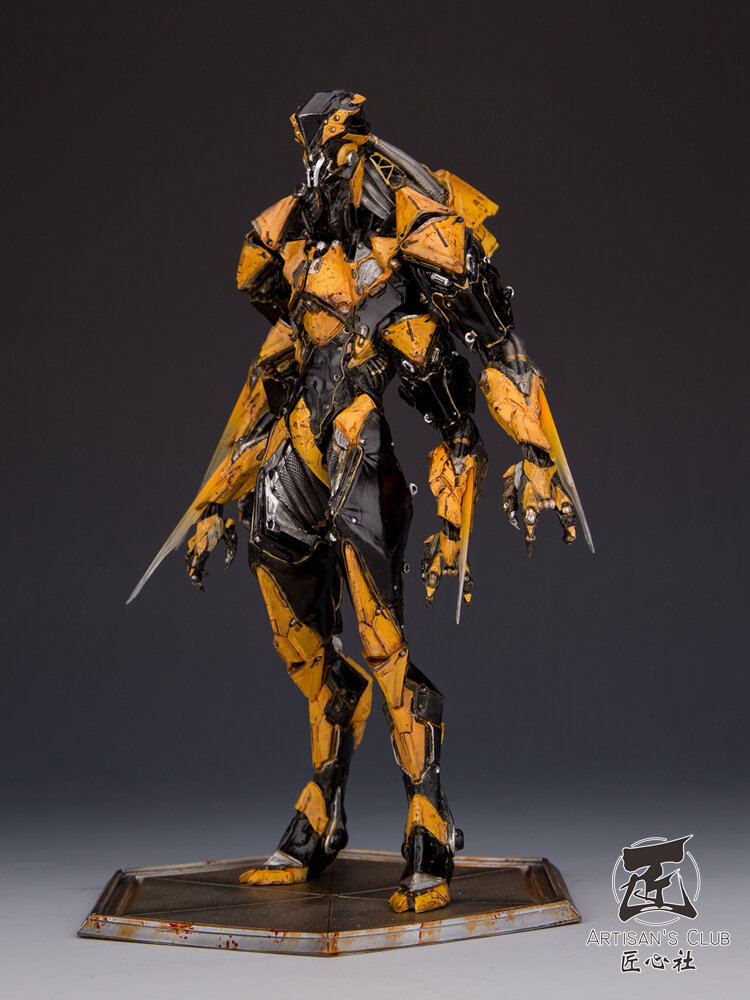 WASP 10 or 15 inch Full Statue
