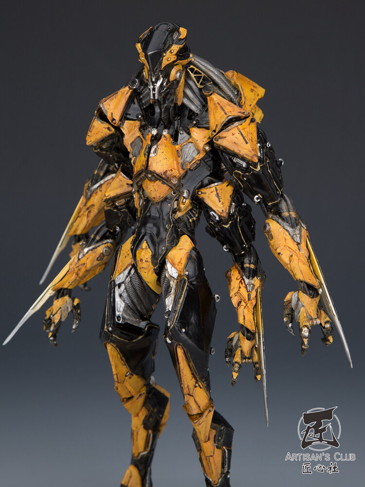 WASP 10 or 15 inch Full Statue