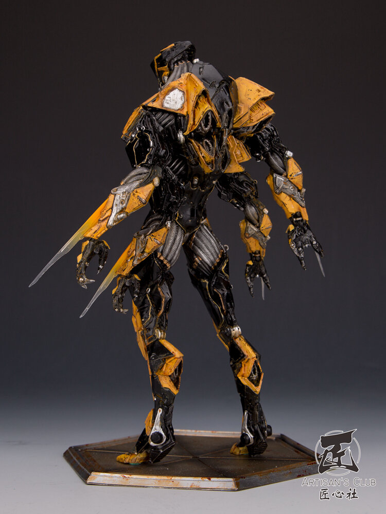 WASP 10 or 15 inch Full Statue