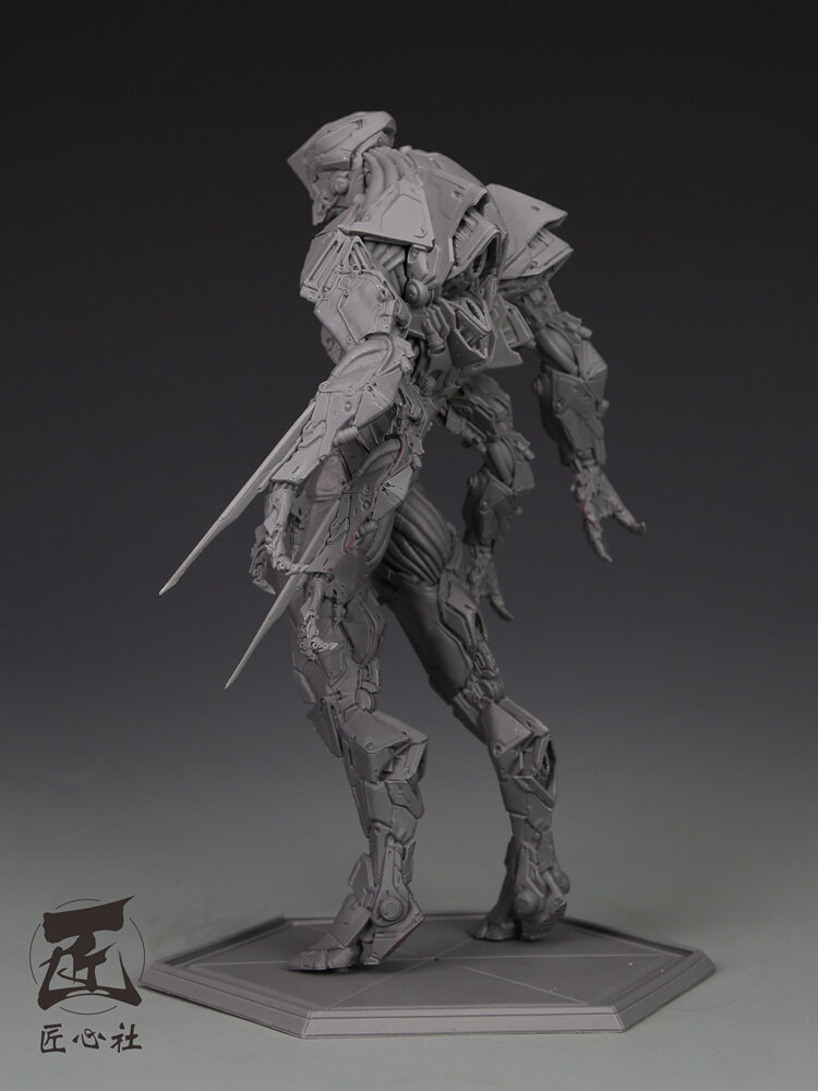 WASP 10 or 15 inch Full Statue