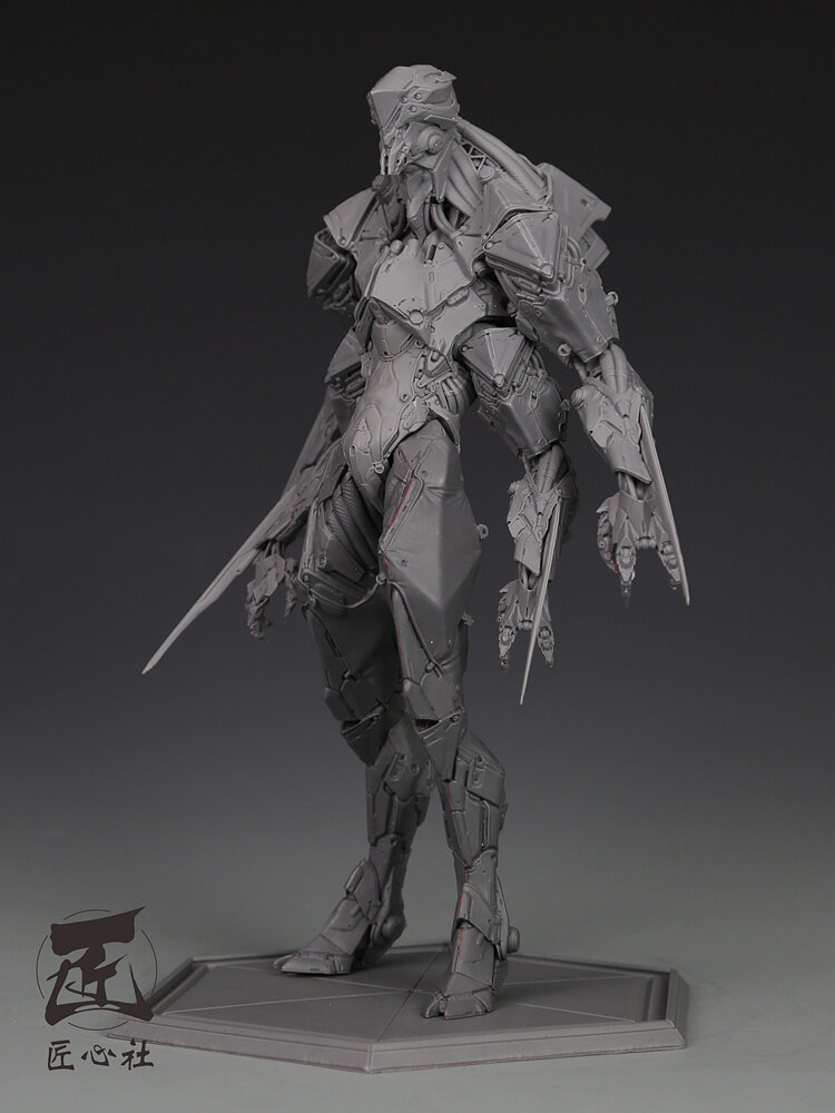 WASP 10 or 15 inch Full Statue
