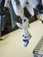 Flaming-Snow MG-02 Freedom 2.0 ZGMF-10A + Base Decals Fluorescent