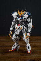 LabZero Barbatos Lupos Rex ver.2.0 Deluxe ver + bonus Weapons