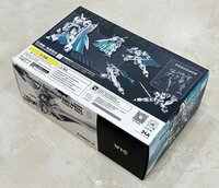 PRE-ORDER 1/144 SNAA Titan Greatsword Tristan