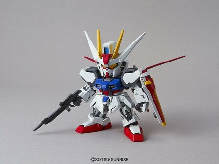 SD EX-Standard GAT-X105+AQM/E-X01 Aile Strike Gundam
