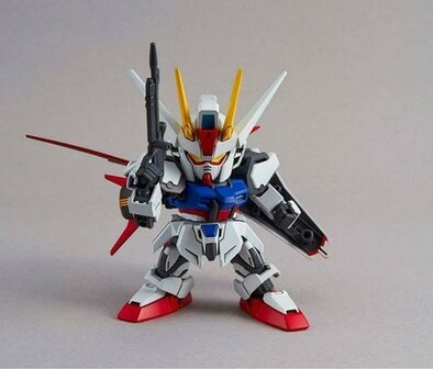 SD EX-Standard GAT-X105+AQM/E-X01 Aile Strike Gundam