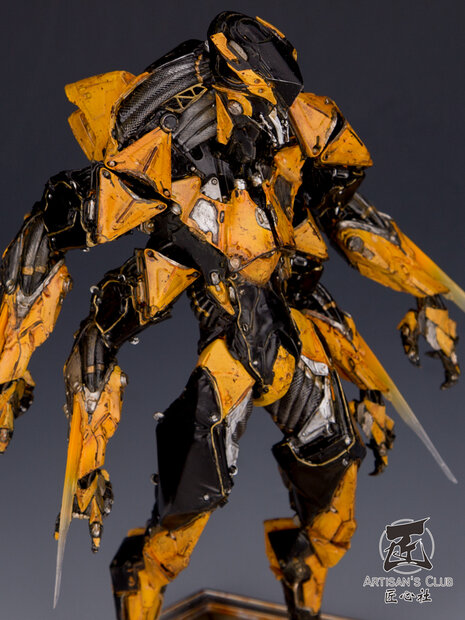WASP 10 or 15 inch Full Statue